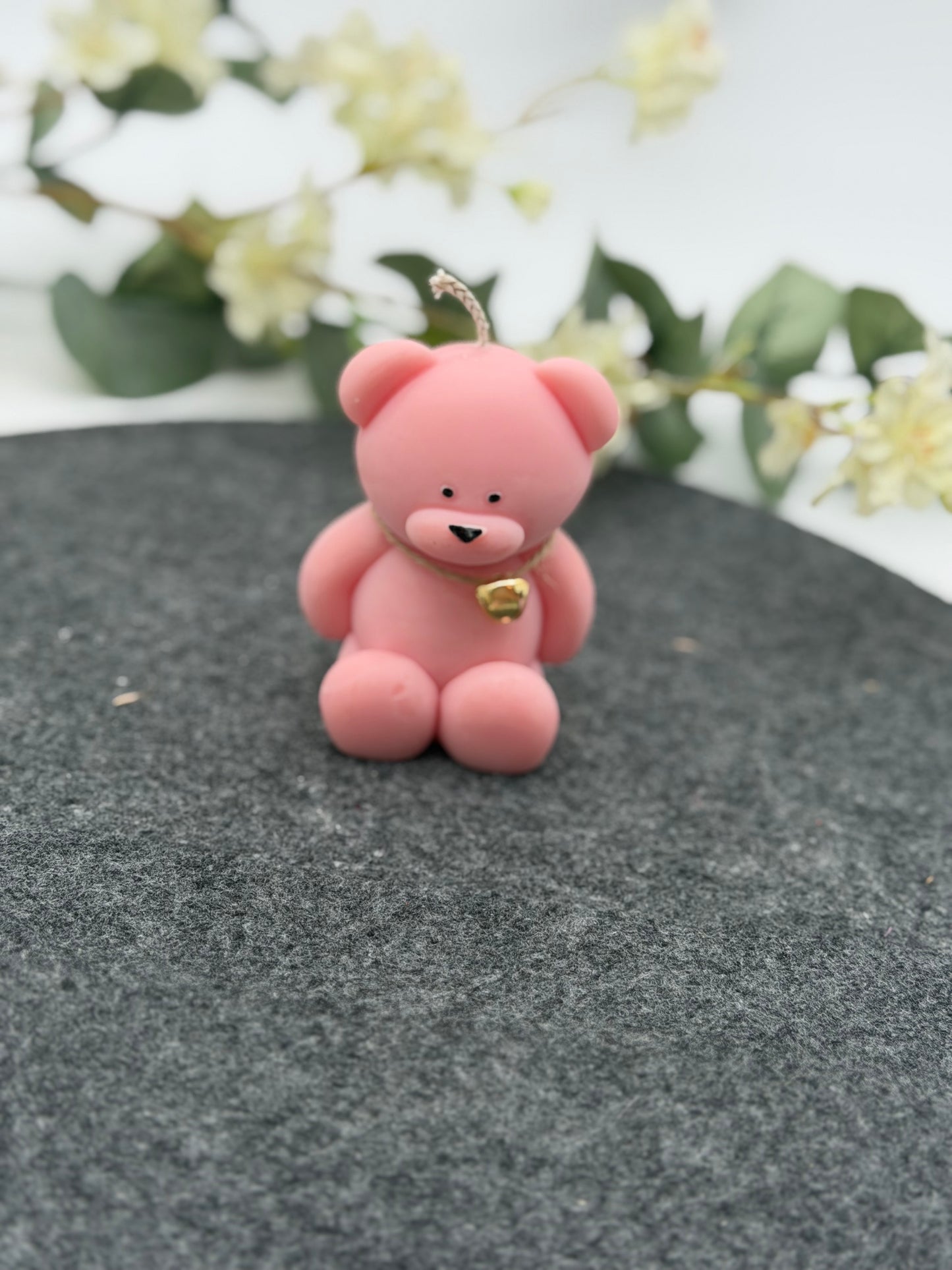 Bären Kerze mit Glöckchen aus Sojawachs