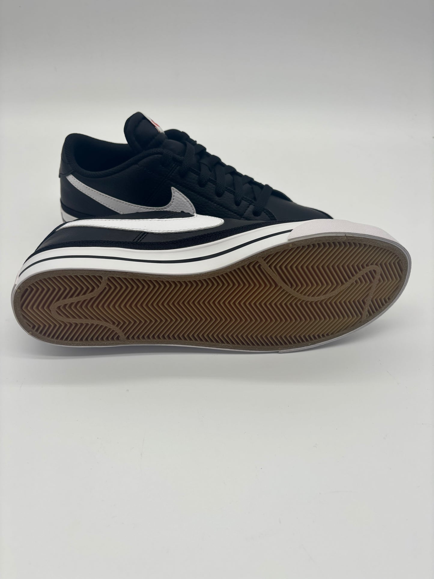 Nike - Court Legancy