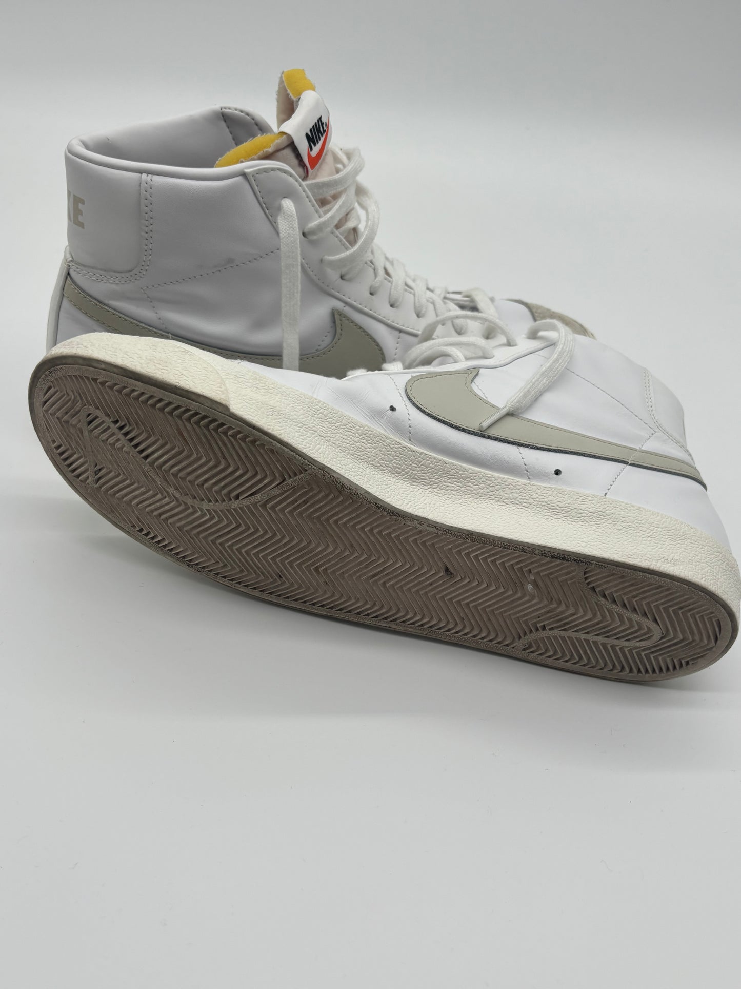 Nike - Blazer Mid '77