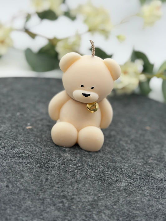 Bären Kerze mit Glöckchen aus Sojawachs