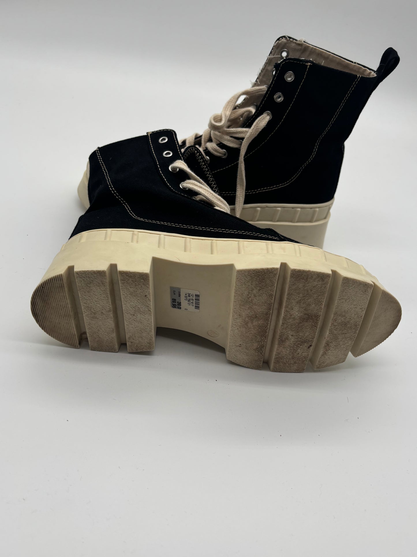 Another A - Stiefel