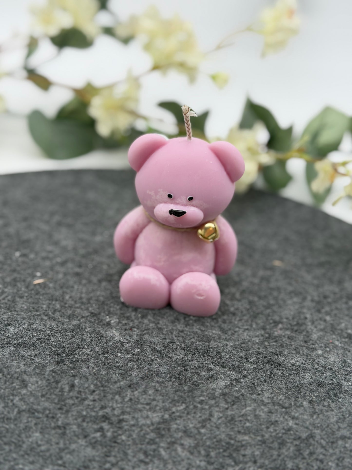 Bären Kerze mit Glöckchen aus Sojawachs