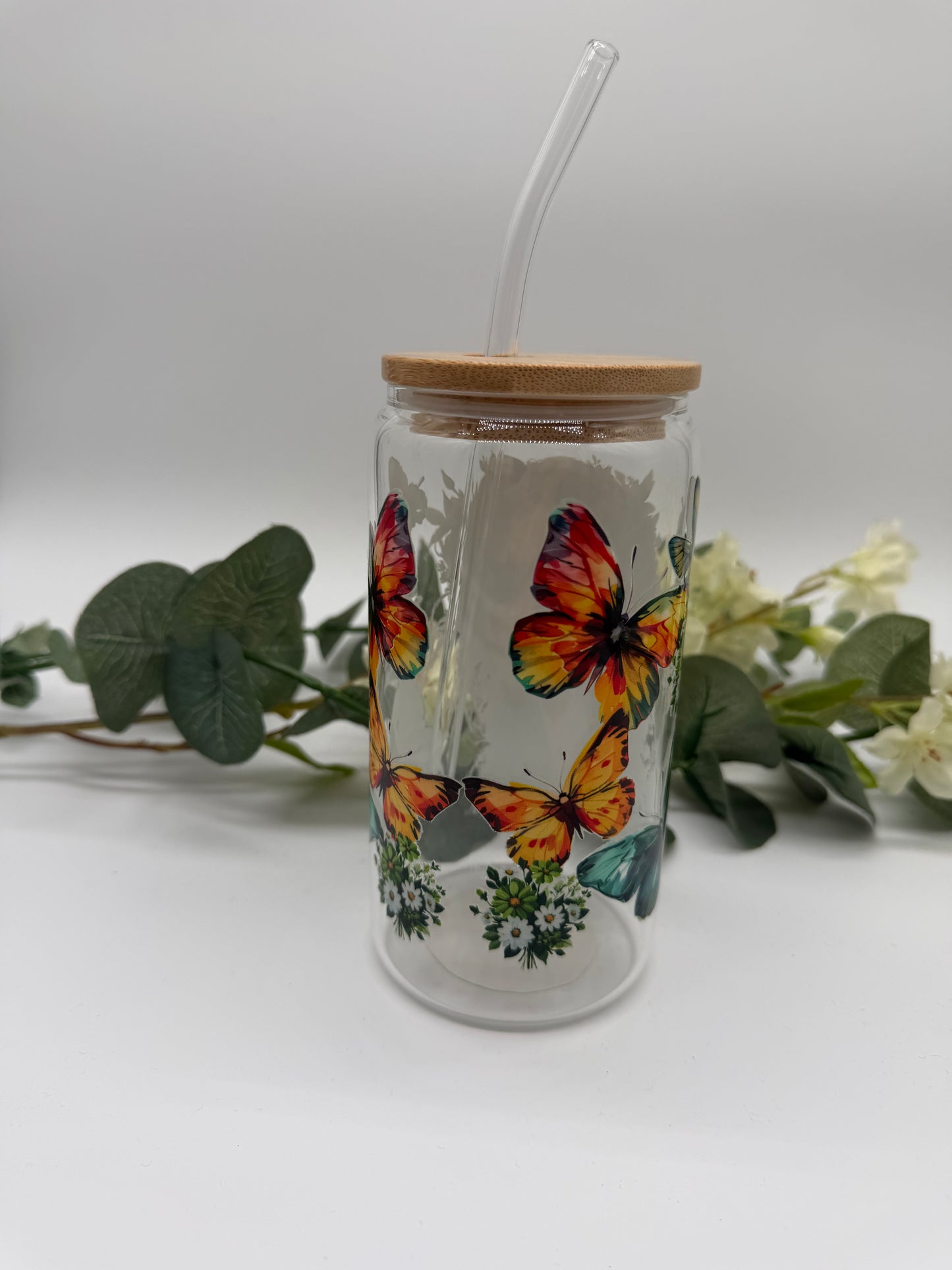 NEU Trinkbecher „Mädchen & Schmetterling“ 470 ml mit Deckel & Strohhalm